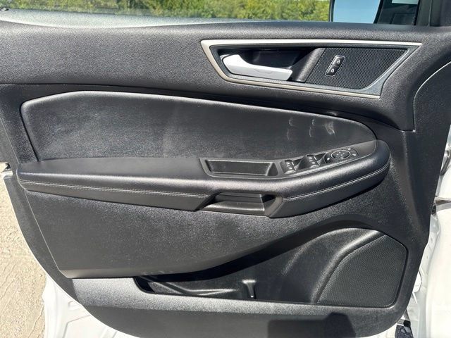Used 2024 Ford Edge SEL AWD/4WD image 16