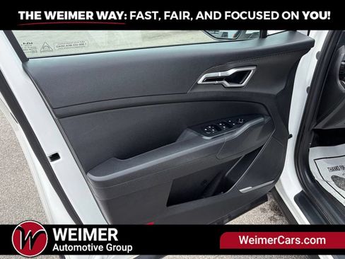 Used 2024 Kia Sportage LX AWD/4WD image 22
