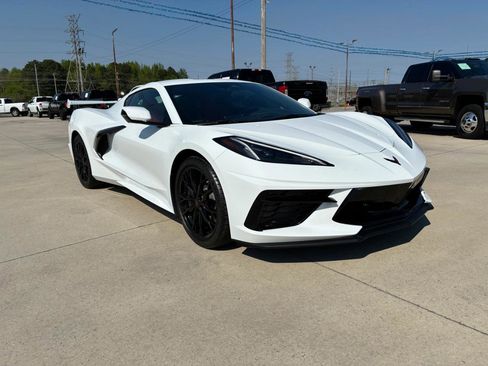 Used 2024 Chevrolet Corvette Stingray Coupe w/ Z51 Performance Package RWD image 3