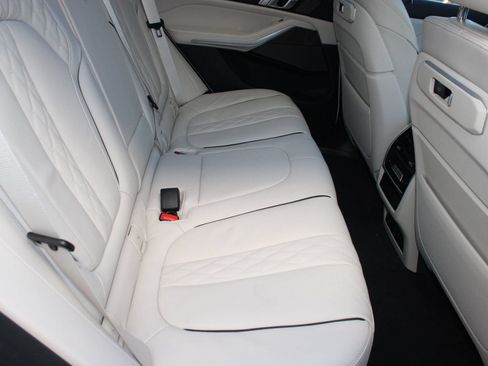 Used 2026 BMW X5 sDrive40i RWD image 33