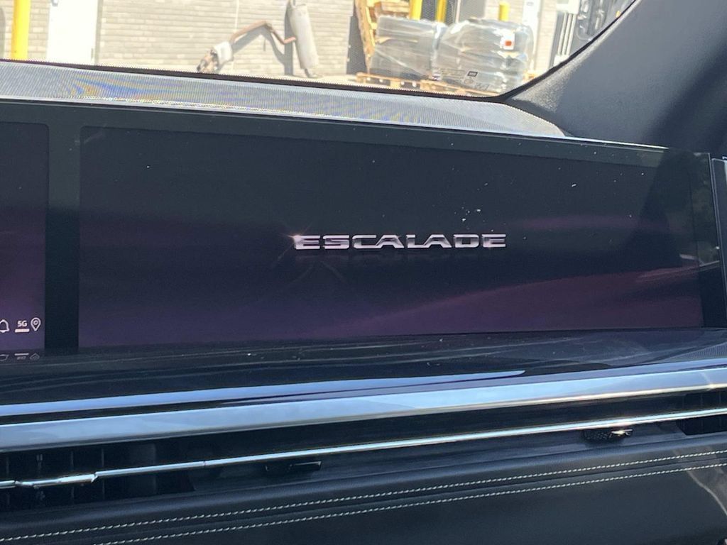 Certified 2025 Cadillac Escalade Sport AWD/4WD image 64