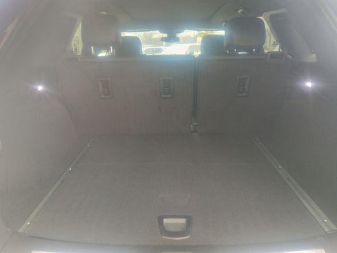 Used 2021 Cadillac XT5 Premium Luxury image 9