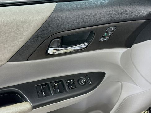 Used 2013 Honda Accord EX-L image 15
