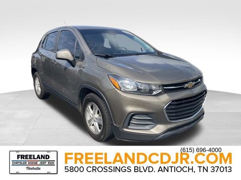 Used 2020 Chevrolet Trax LS w/ Tint and Cruise Package FWD image 1