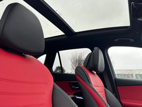 New 2026 Mercedes-Benz GLC 300 4MATIC image 17