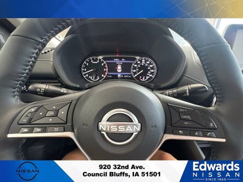 New 2025 Nissan Sentra SV w/ Trunk Package FWD image 25