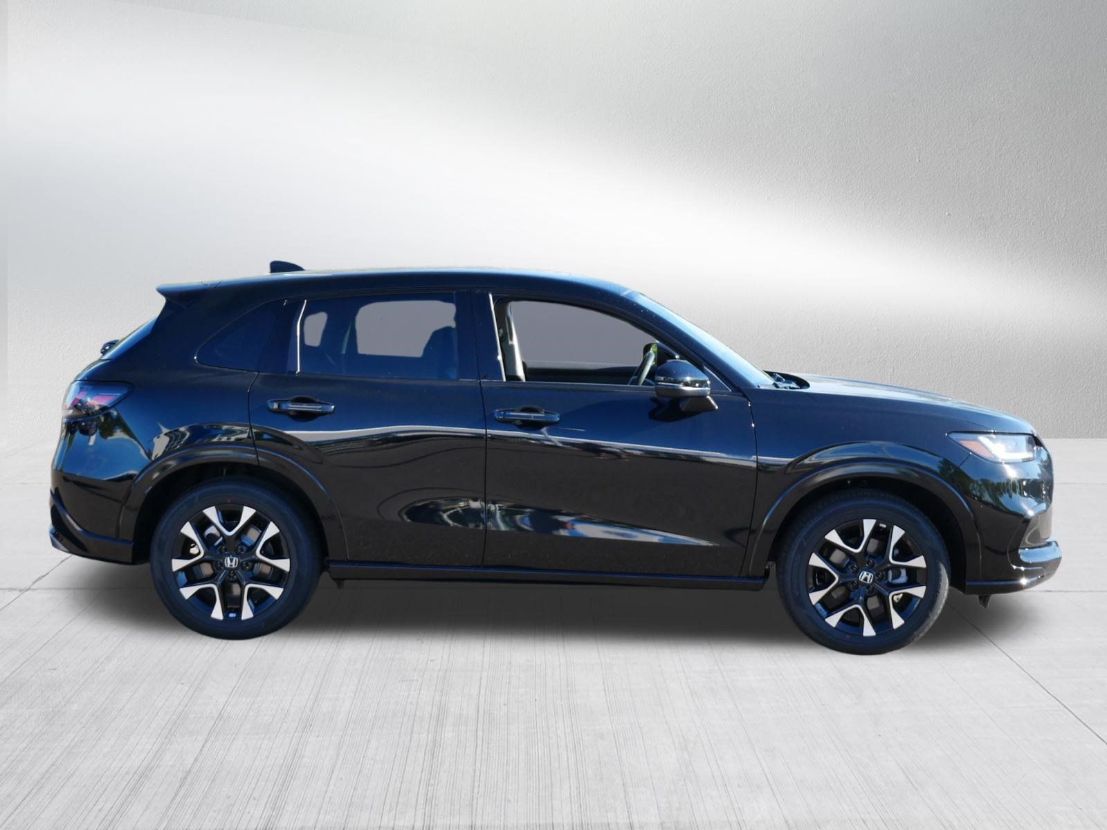 Used 2027 Honda HR-V EX-L image 8