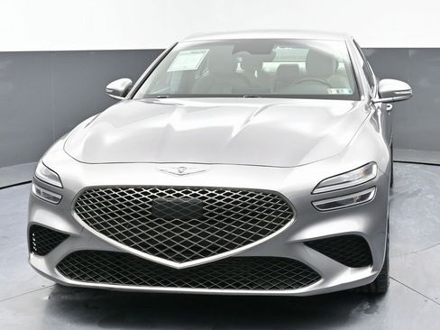 Used 2023 Genesis G70 2.0T image 5