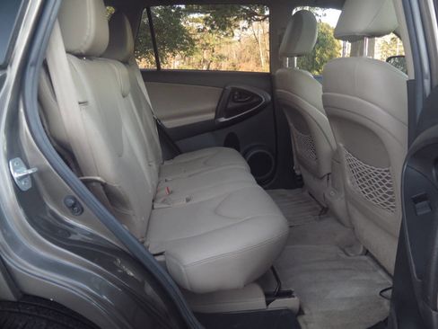 Used 2011 Toyota RAV4 Limited image 16