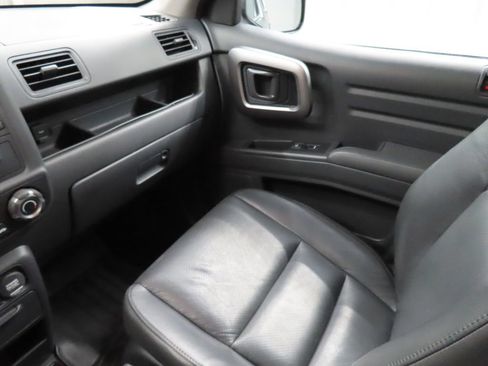 Used 2013 Honda Ridgeline RTL image 21