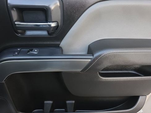 Used 2018 Chevrolet Silverado 1500 LT w/ All Star Edition image 21