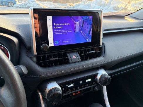 Used 2024 Toyota RAV4 LE image 40