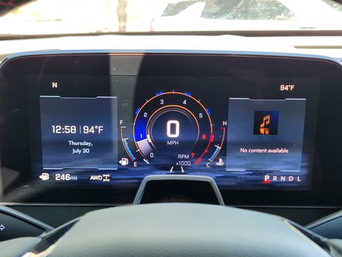 Used 2025 Chevrolet Traverse RS AWD/4WD image 9