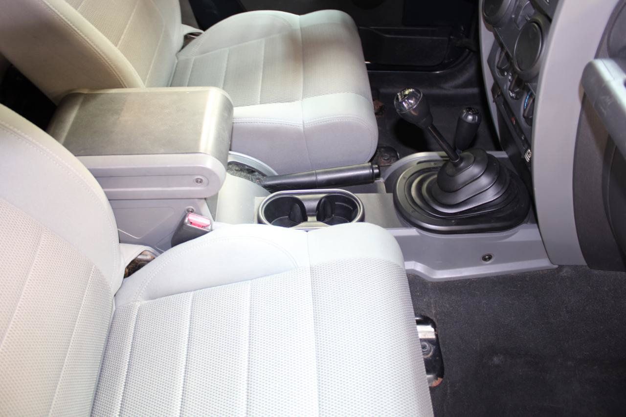 Used 2007 Jeep Wrangler Sahara w/ PWR Convenience Group AWD/4WD image 40
