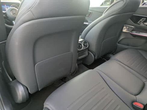 Used 2026 Mercedes-Benz GLC 300 image 19