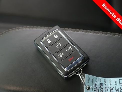 Used 2025 Jeep Grand Wagoneer Series II Obsidian w/ Quick Order Packagew 28T image 3