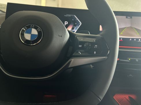 Used 2026 BMW 530i w/ Premium Package RWD image 19