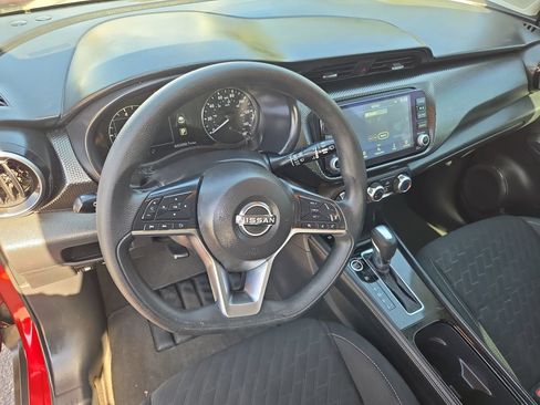 Used 2024 Nissan Kicks SV FWD image 10