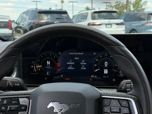 Used 2025 Ford Mustang GT Premium RWD image 19