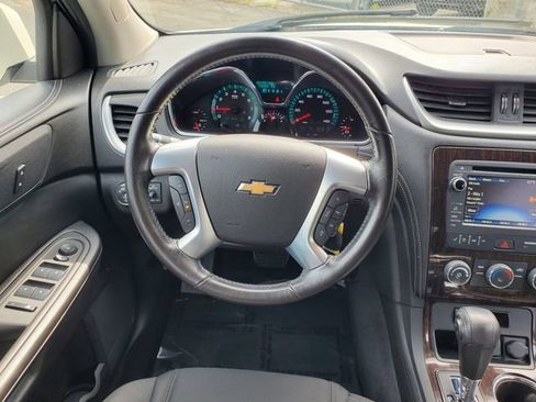 Used 2015 Chevrolet Traverse LT AWD/4WD image 13