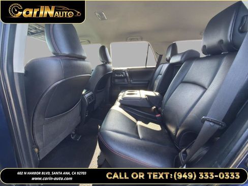 Used 2018 Toyota 4Runner TRD Off-Road Premium AWD/4WD image 12