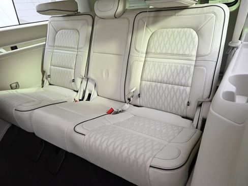 Used 2021 Lincoln Navigator L Black Label AWD/4WD image 22