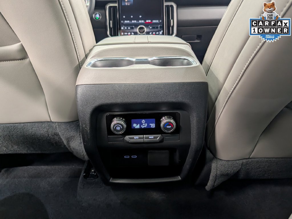 Used 2024 GMC Acadia Elevation AWD/4WD image 28
