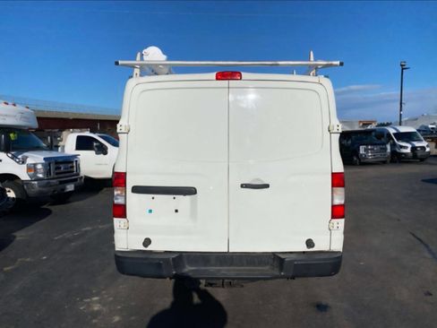 Used 2018 Nissan NV 2500 S image 6