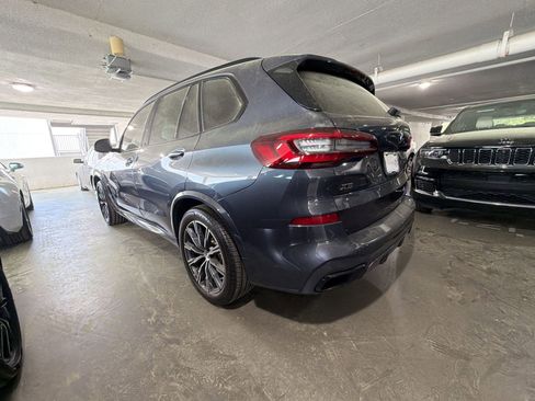 Used 2022 BMW X5 M50i w/ Executive Package image 2