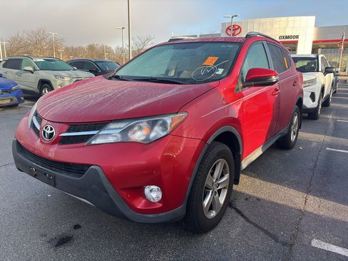 Used 2015 Toyota RAV4 XLE image 2