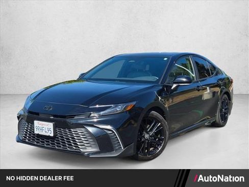 Certified 2025 Toyota Camry SE w/ Convenience Package FWD image 1
