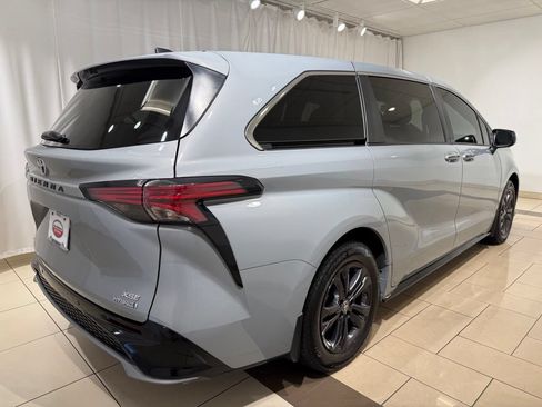 Certified 2024 Toyota Sienna XSE AWD/4WD image 5
