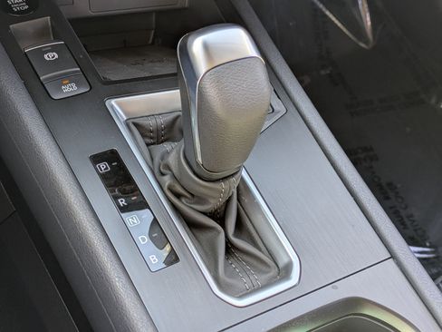 New 2026 Nissan Kicks SV w/ SV Premium Package FWD image 23