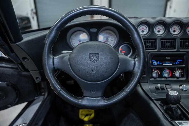 Used 2000 Dodge Viper GTS RWD image 19