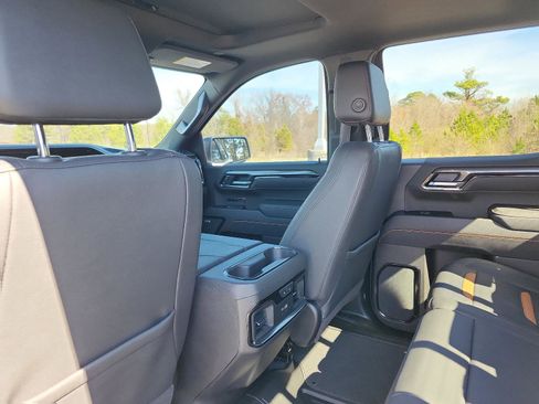 Certified 2025 GMC Sierra 1500 AT4 w/ AT4 Premium Package image 14