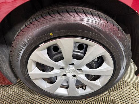 Used 2022 Toyota Corolla LE FWD image 19