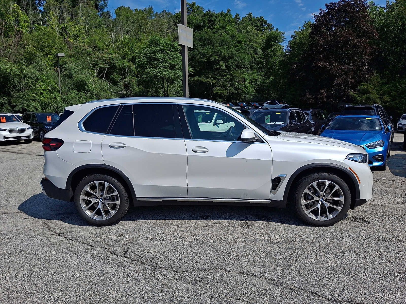 Used 2026 BMW X5 xDrive40i w/ Climate Comfort Package AWD/4WD image 7