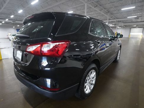 Used 2019 Chevrolet Equinox LS FWD image 13