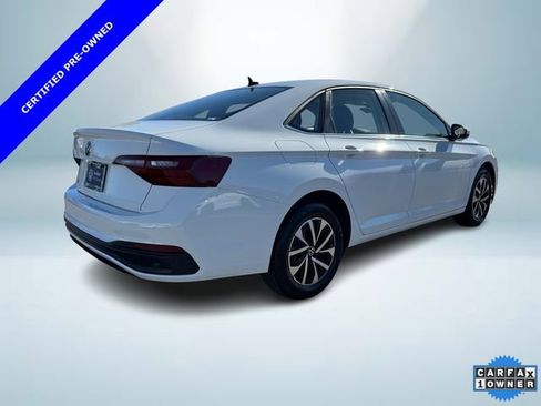 Certified 2022 Volkswagen Jetta S image 5