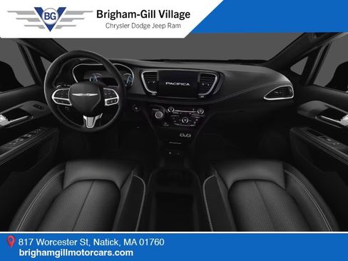 New 2026 Chrysler Pacifica Select AWD/4WD image 4