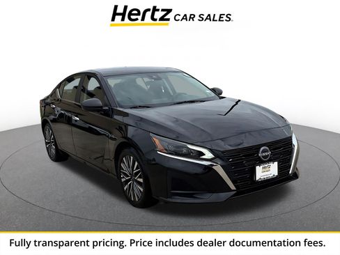 Used 2025 Nissan Altima 2.5 SV FWD image 1