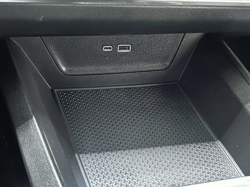 Used 2025 Chevrolet Equinox LT FWD image 25