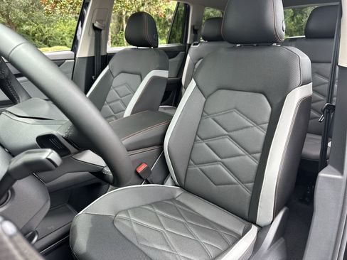 New 2026 Volkswagen Atlas Peak Edition image 11