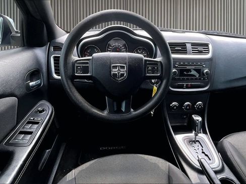 Used 2013 Dodge Avenger SE FWD image 6