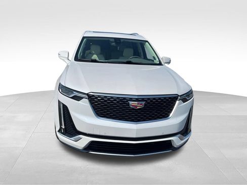 Used 2024 Cadillac XT6 Premium Luxury w/ LPO, Floor Liner Package AWD/4WD image 8