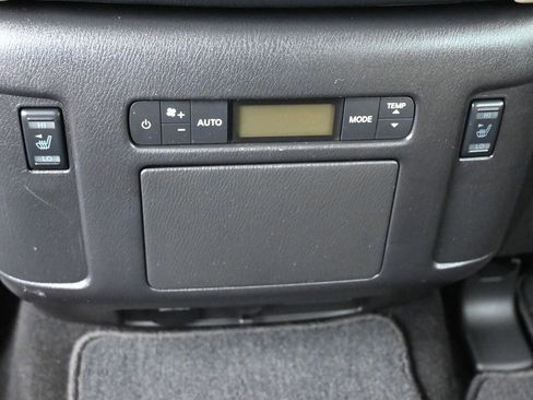 Used 2024 Nissan Armada Platinum w/ Captain's Chairs Package RWD image 20