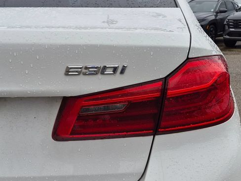 Used 2019 BMW 530i xDrive w/ M Sport Package AWD/4WD image 9