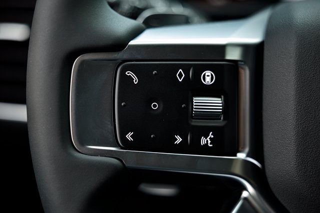 New 2026 Land Rover Discovery Limited Edition AWD/4WD image 44