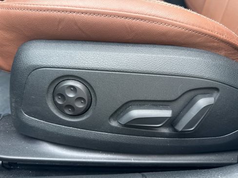 Used 2023 Audi A4 2.0T Premium w/ Convenience Package image 15