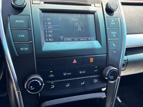 Used 2017 Toyota Camry SE FWD image 25